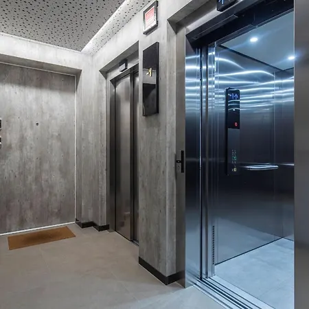 Modern & Charming W/pool By Lovelystay Apartment Alges