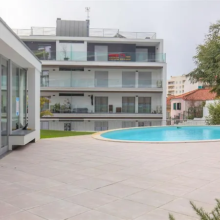 Modern & Charming W/pool By Lovelystay Apartment