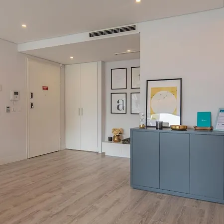 Modern & Charming W/pool By Lovelystay * Alges