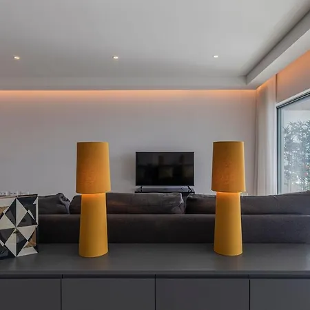Modern & Charming W/pool By Lovelystay Apartment Alges