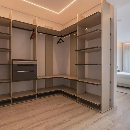 Modern & Charming W/pool By Lovelystay Apartment *